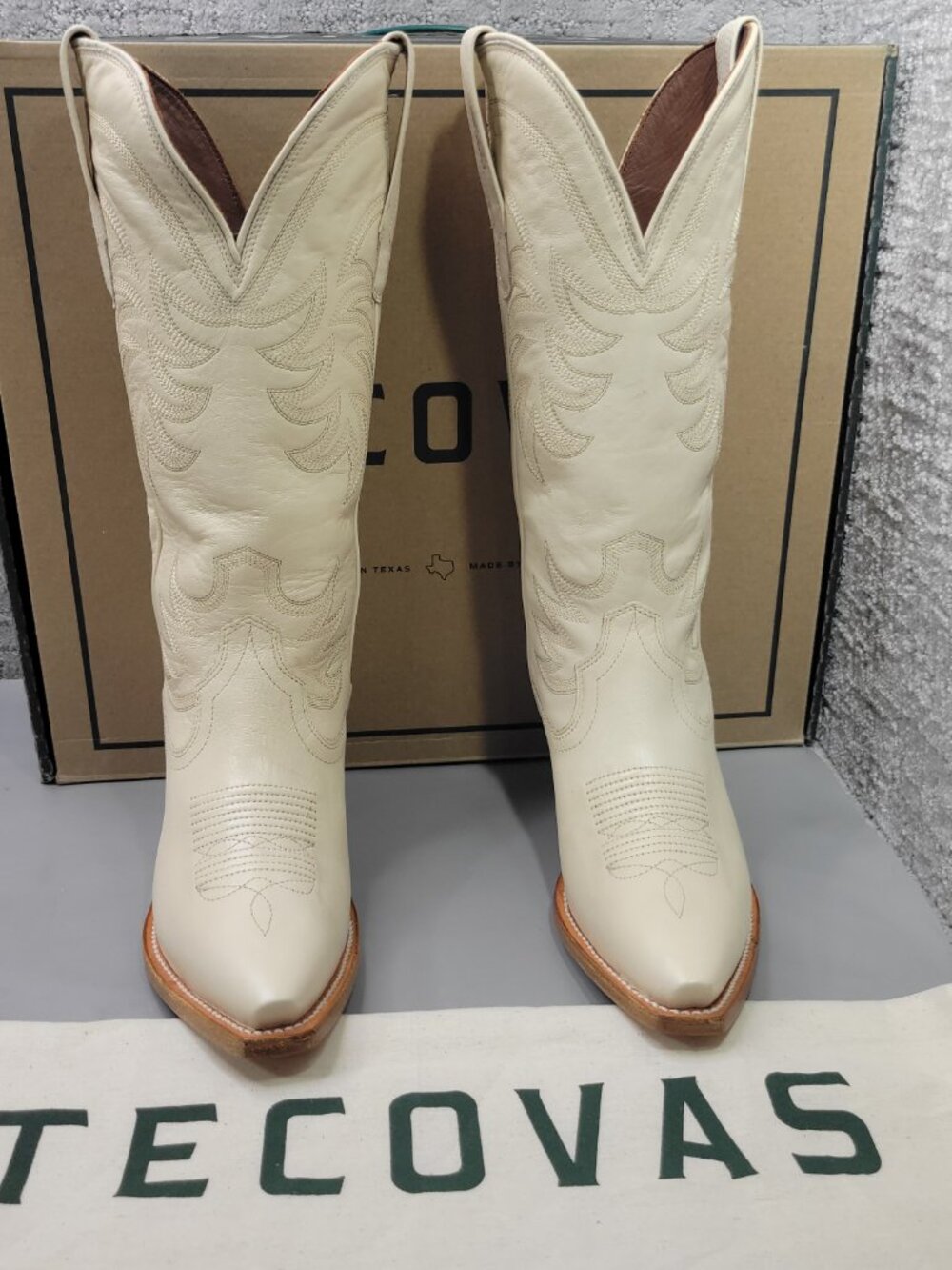 Tecovas the Annie Women's Size US 7 Bone Cowhide Cowgirl Boots